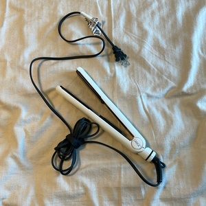 L’ANGE Ceramic Flat Iron, White, Never Used